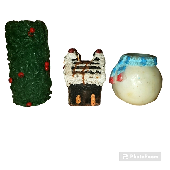 NWOT Kohl's Christmas Themed Candles Set - Picture 2 of 16